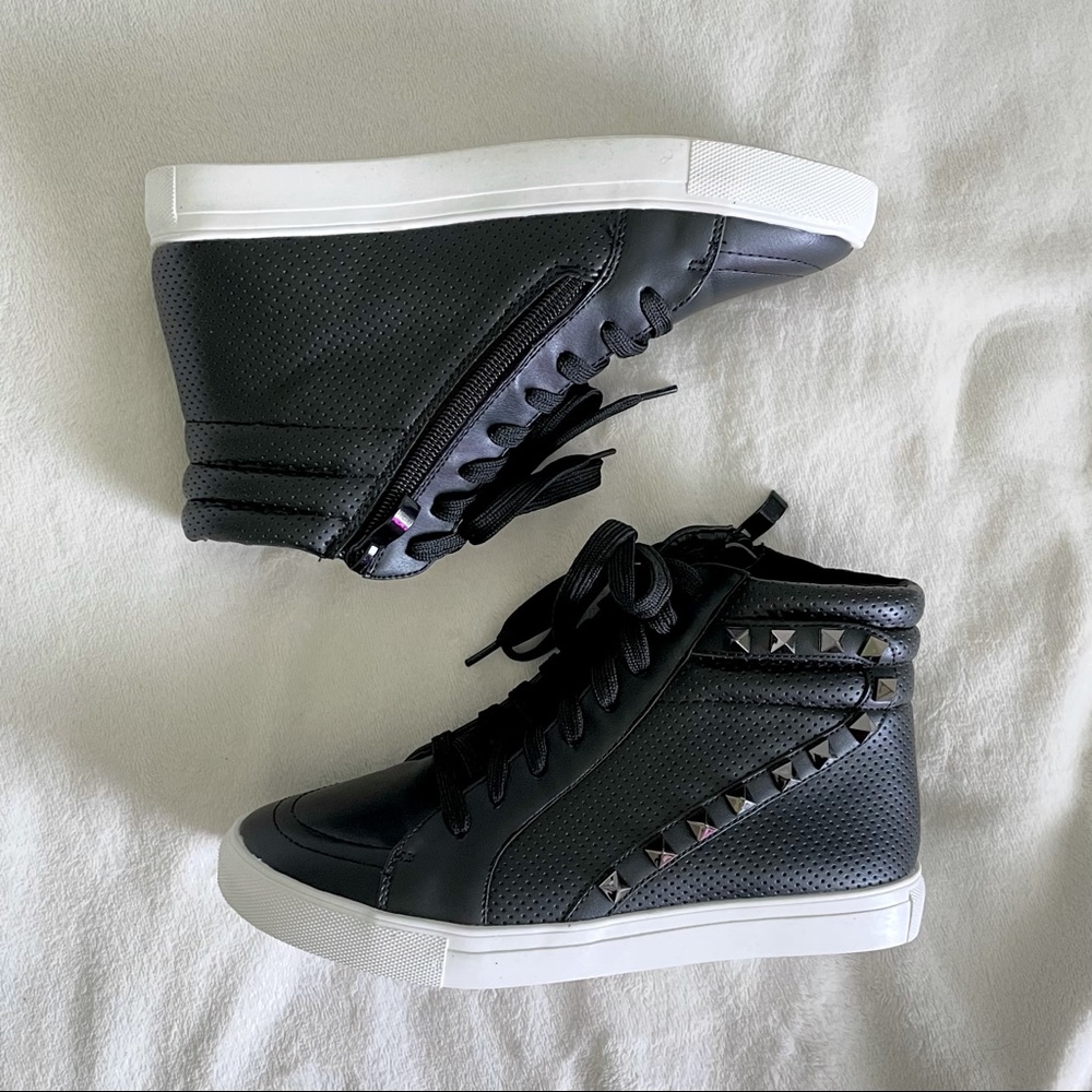 La Sheelah high top sneakers with studs